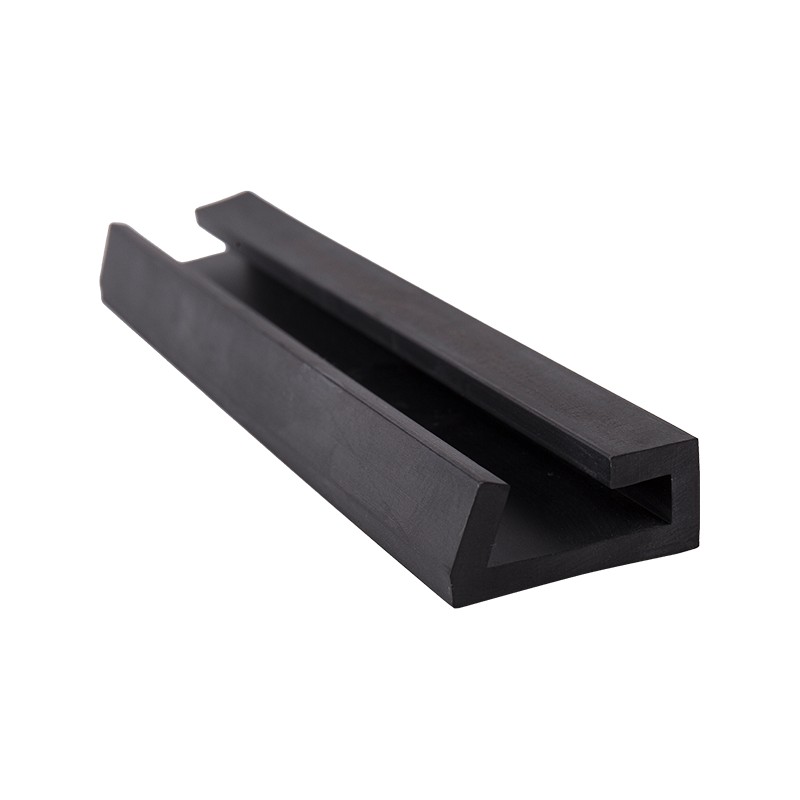 Pruh gumového kanála